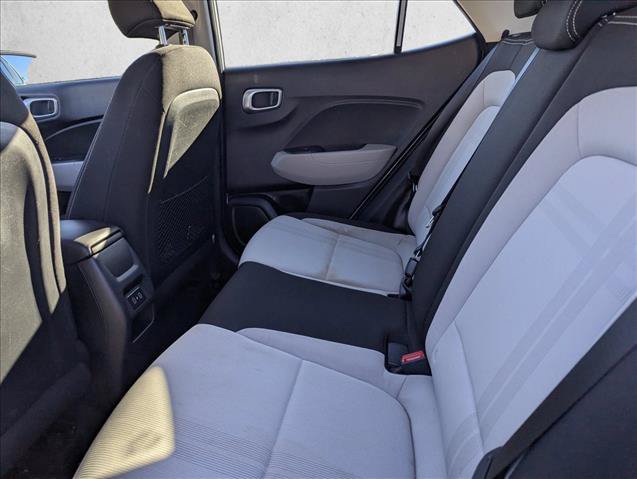 Certified 2025 Hyundai Venue SEL FWD image 25