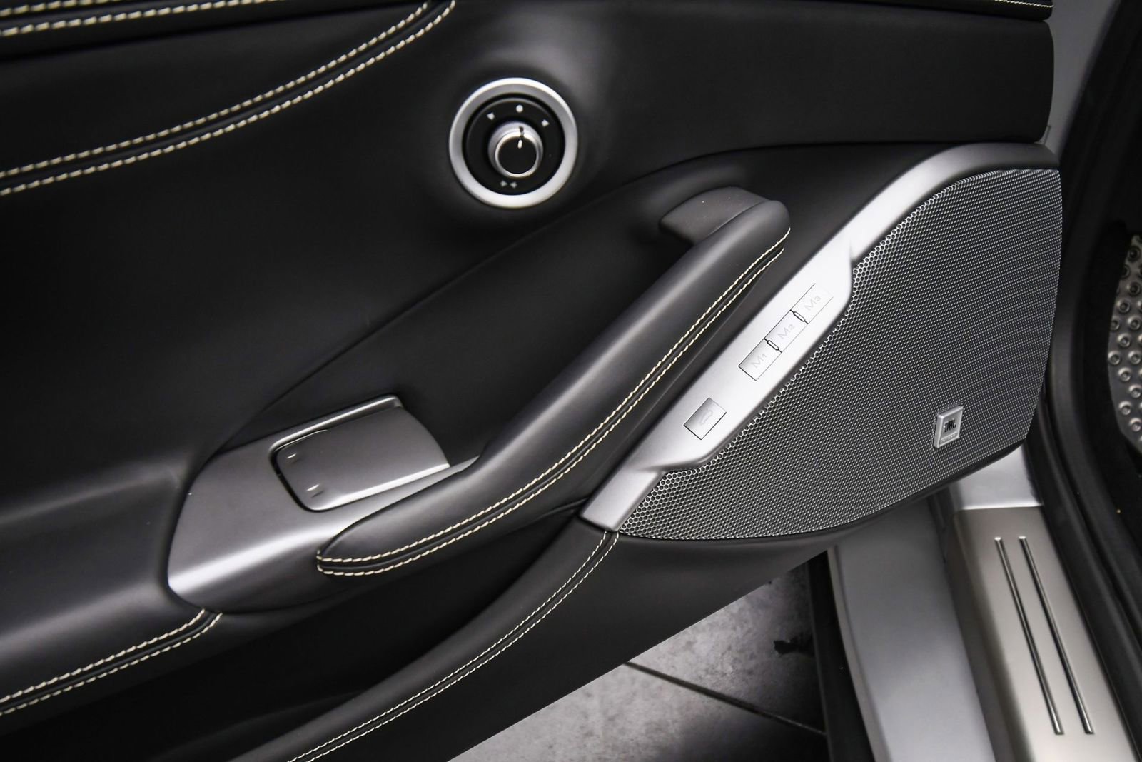 Used 2019 Ferrari Portofino image 51