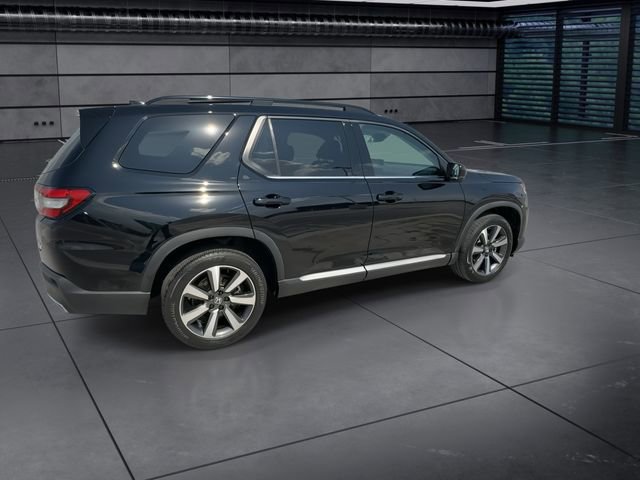 Used 2023 Honda Pilot Touring image 9