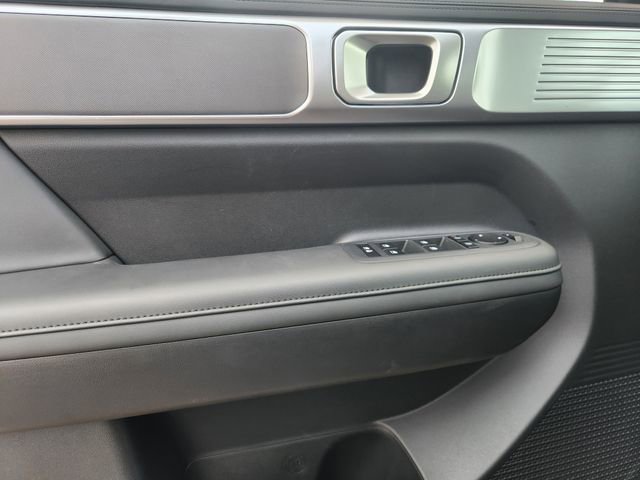 Used 2026 Hyundai Santa Fe SEL FWD image 17
