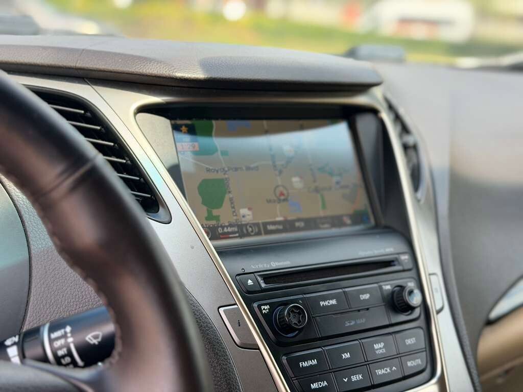 Used 2014 Hyundai Azera Limited w/ Option Group 02 FWD image 20
