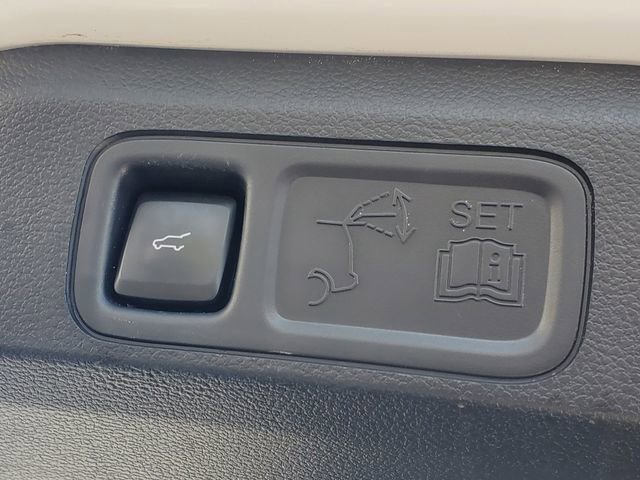 Used 2022 Ford Expedition Max XLT AWD/4WD image 33