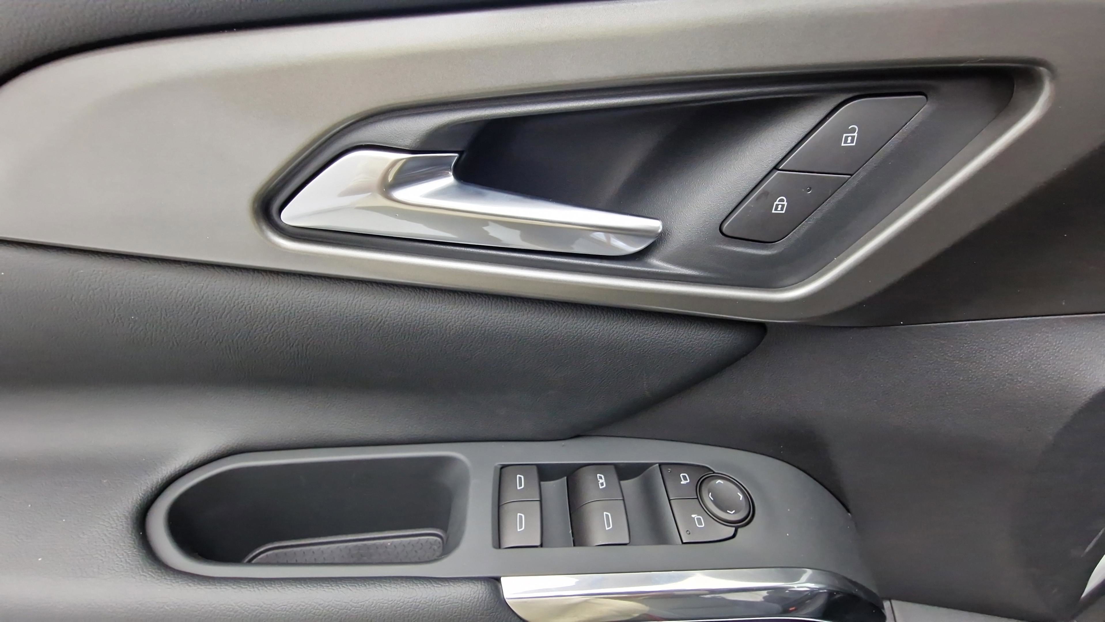 New 2026 Chevrolet Traverse LT w/ Driver Confidence Package FWD image 14