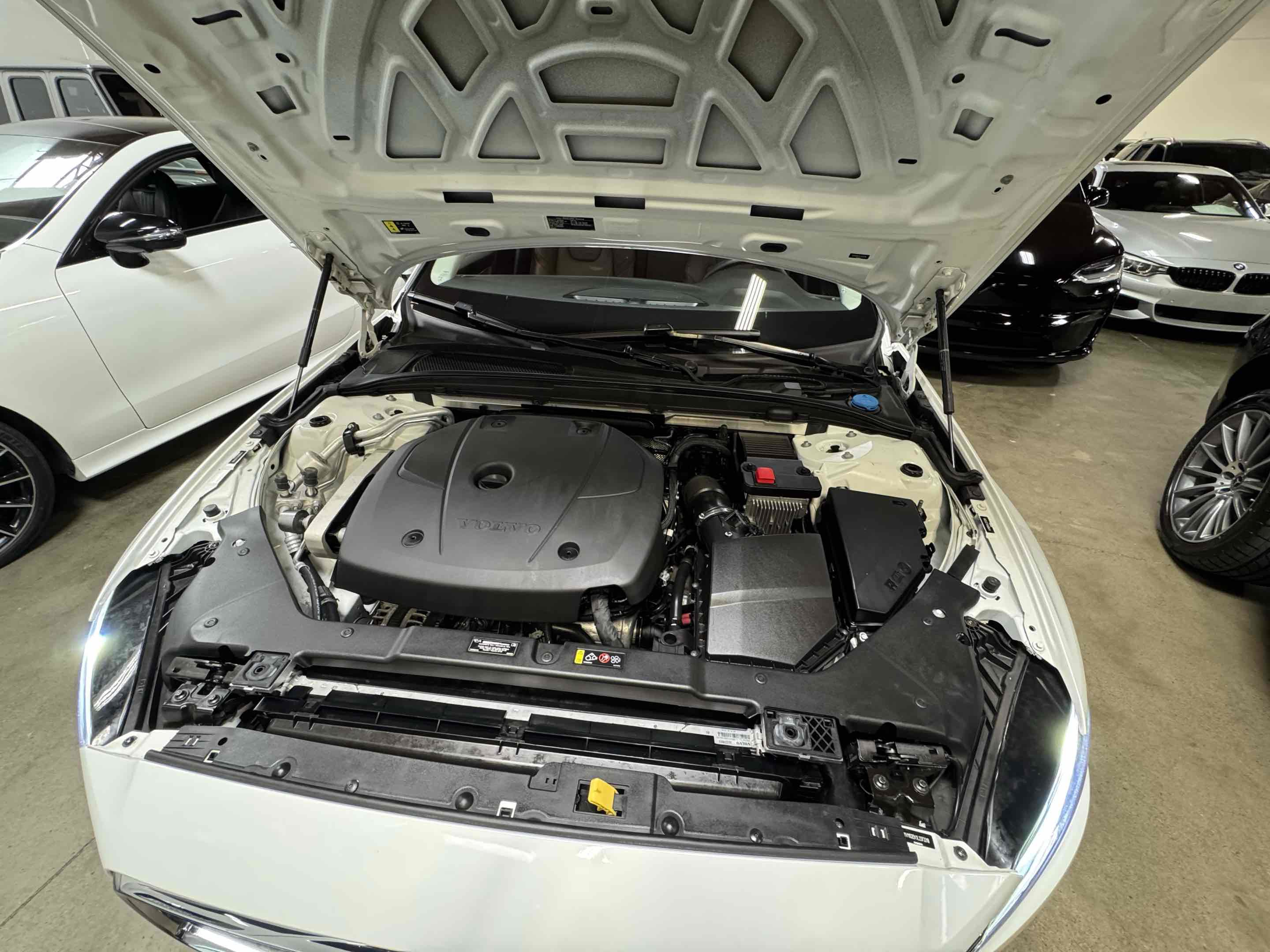 Used 2020 Volvo V60 T5 Momentum w/ Protection Package FWD image 71