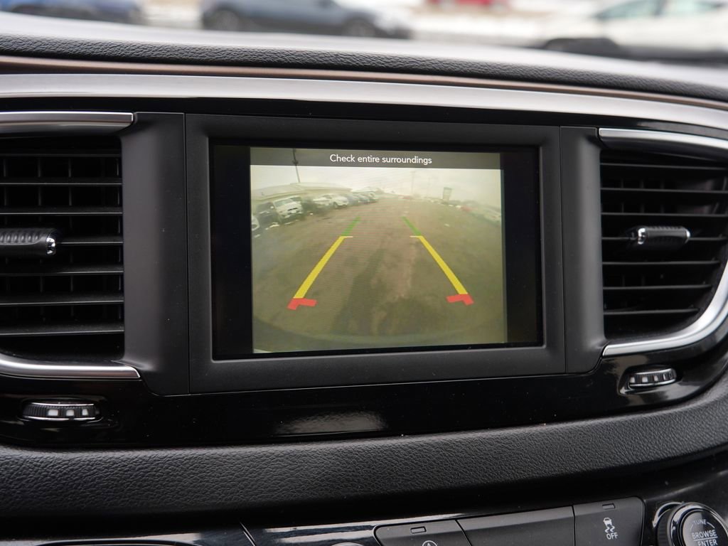 Used 2020 Chrysler Voyager LX FWD image 28