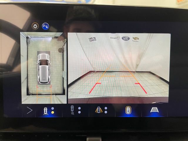 New 2026 Chevrolet Equinox LT w/ Convenience Package II AWD/4WD image 5