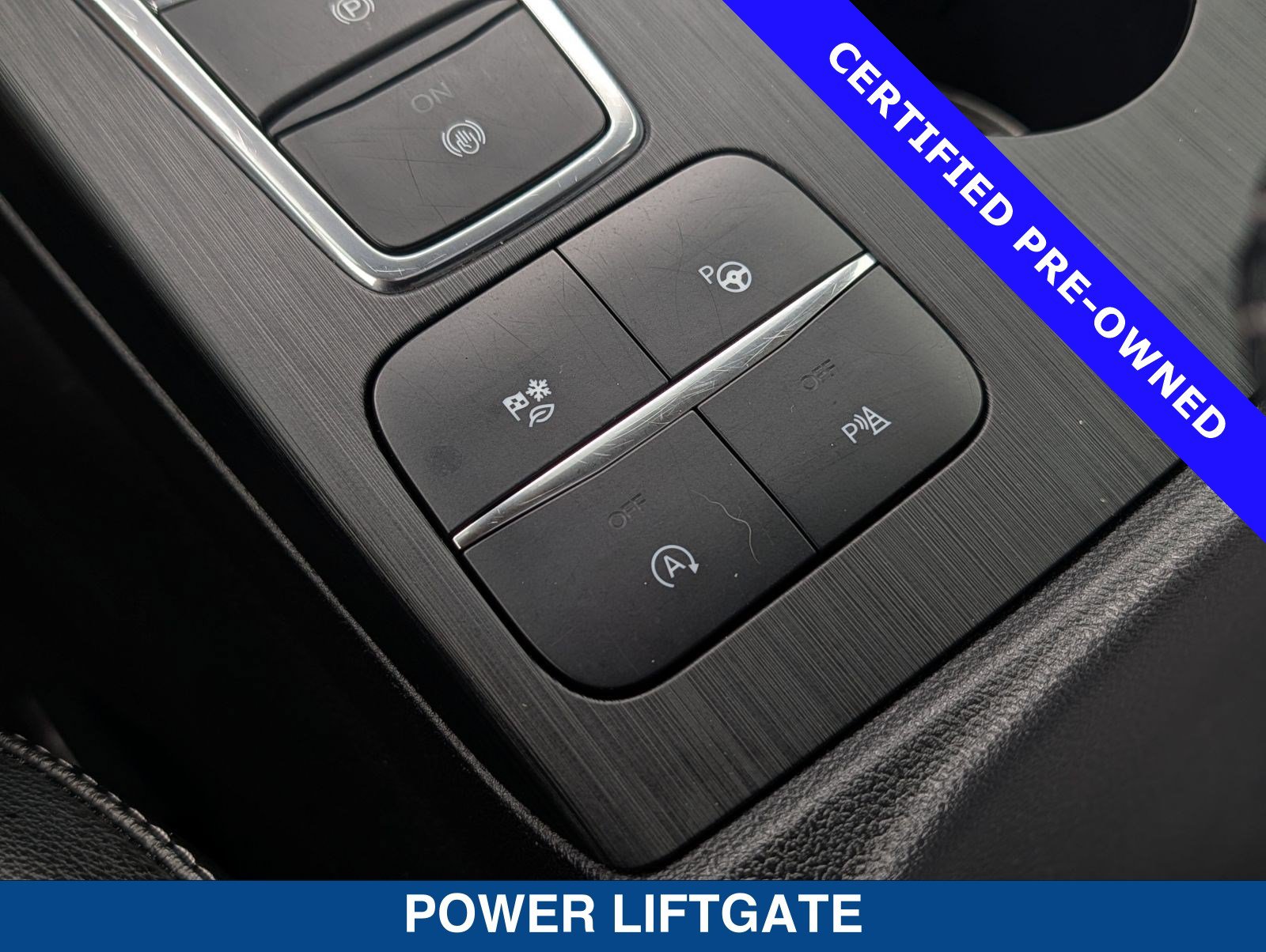 Certified 2020 Ford Escape Titanium AWD/4WD image 34