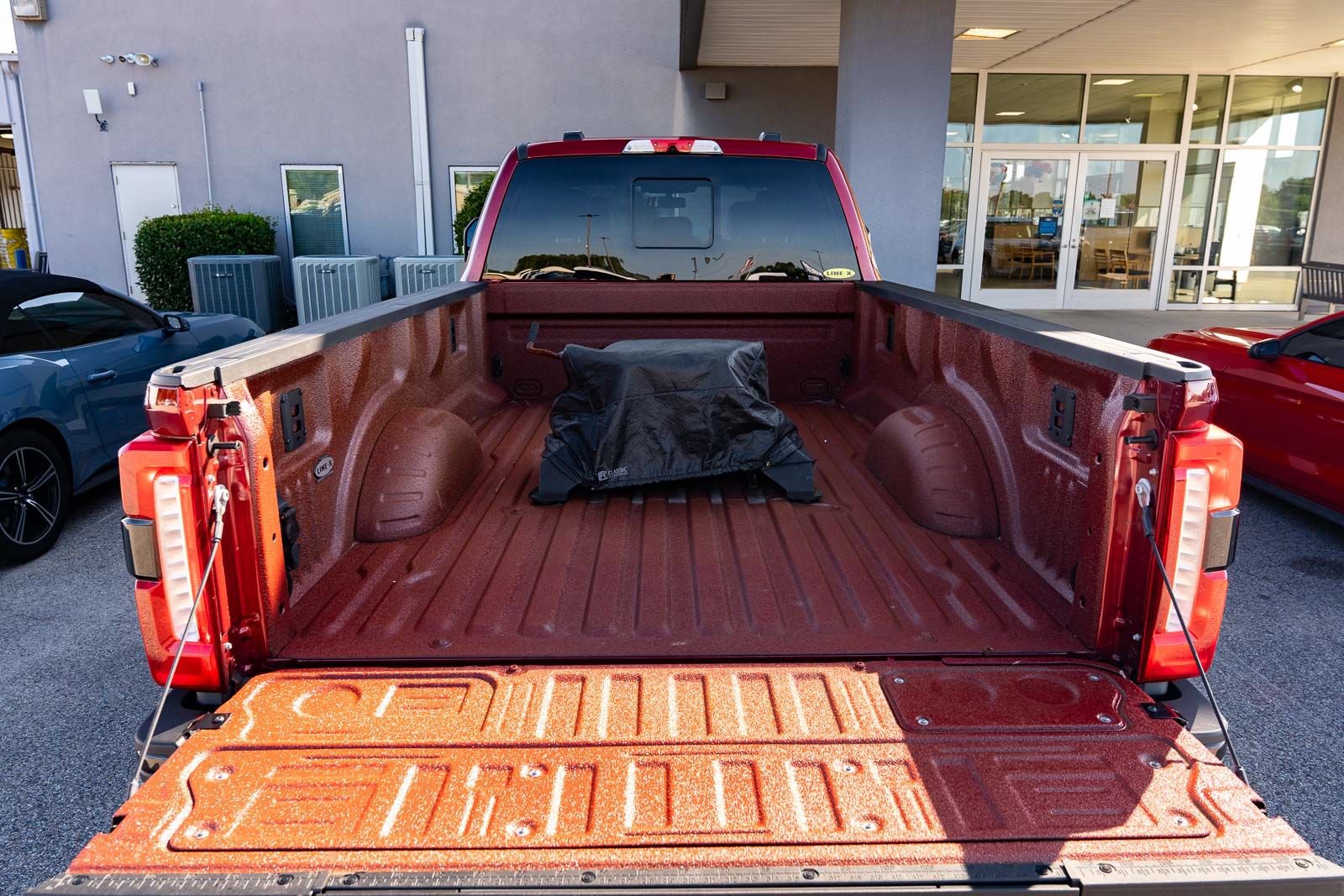 Used 2025 Ford F450 King Ranch w/ FX4 Off-Road Package AWD/4WD image 16