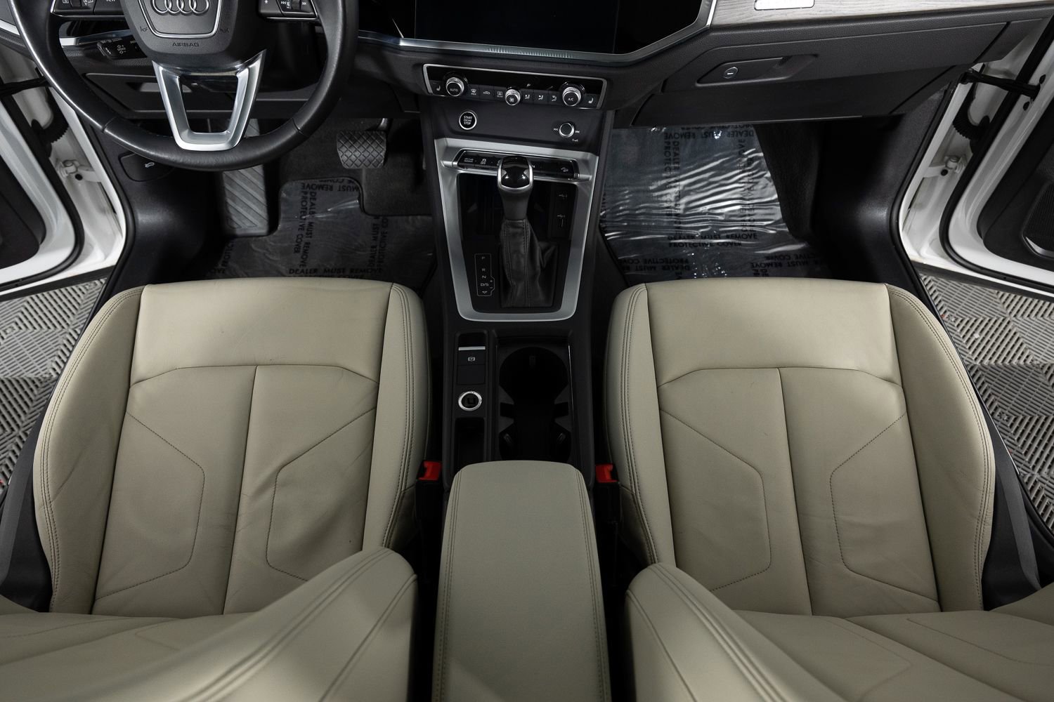 Used 2021 Audi Q3 2.0T Premium Plus w/ Premium Plus Package image 40