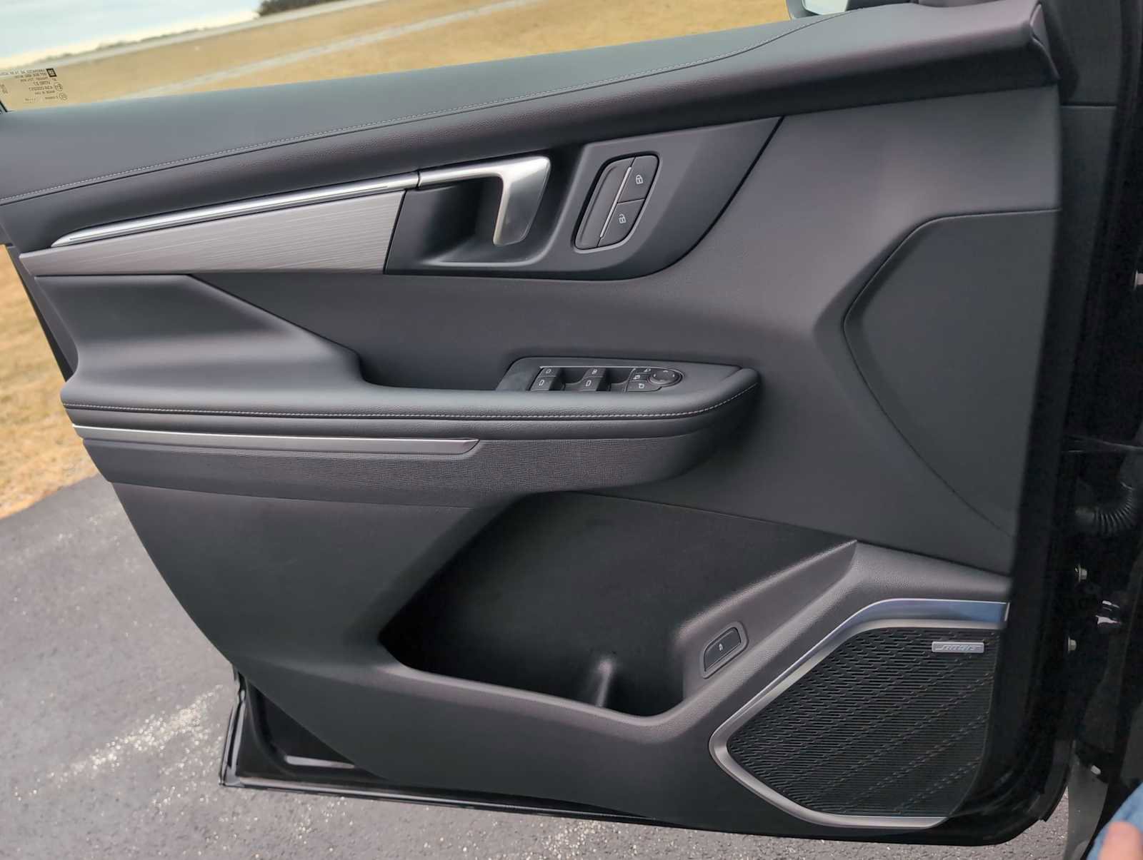 Used 2025 Buick Enclave Preferred image 22