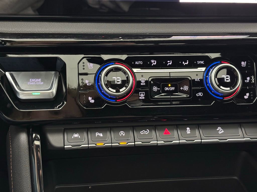 New 2025 GMC Sierra 1500 AT4 w/ AT4 Premium Package image 32