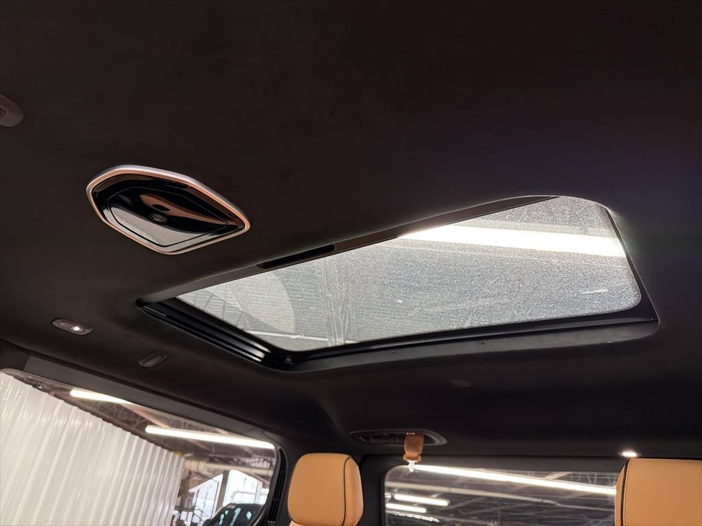 New 2026 Jeep Grand Wagoneer Summit AWD/4WD image 15