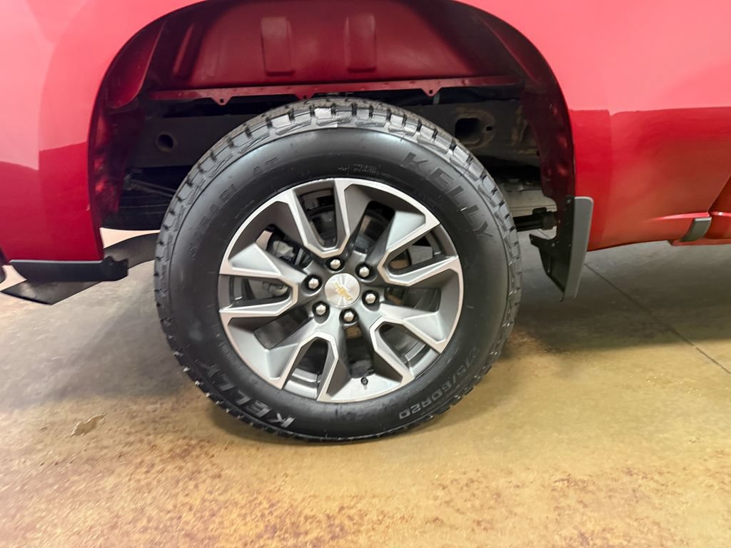 Used 2023 Chevrolet Silverado 1500 LT AWD/4WD image 87