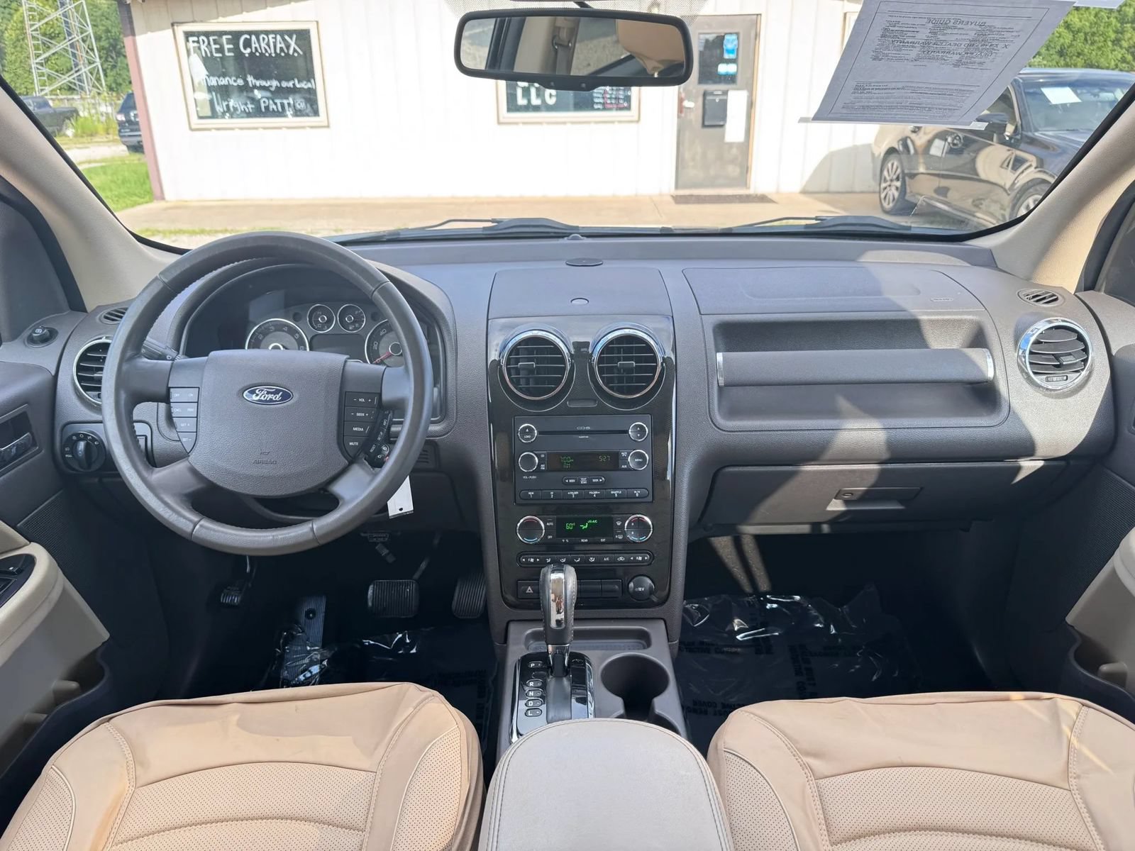Used 2008 Ford Taurus X SEL FWD image 2
