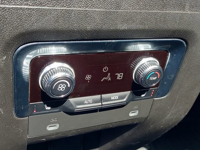 Used 2021 GMC Yukon SLT w/ SLT Luxury Plus Package AWD/4WD image 26