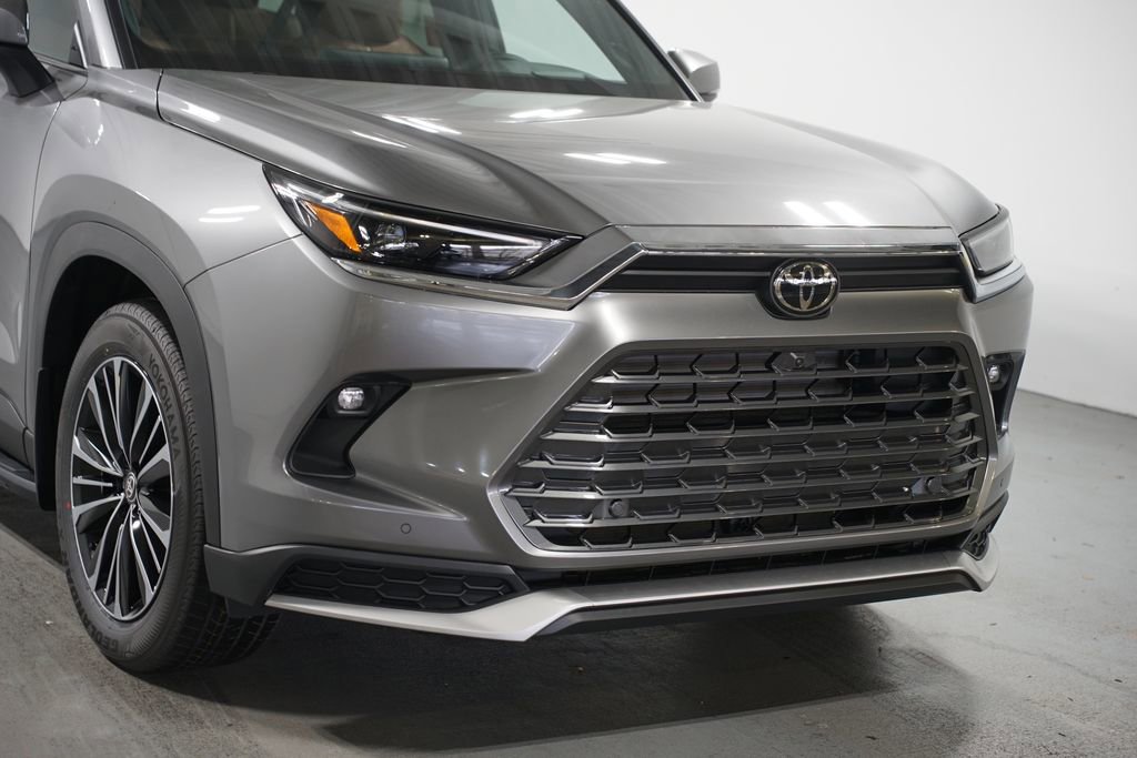 New 2026 Toyota Grand Highlander AWD Hybrid image 4