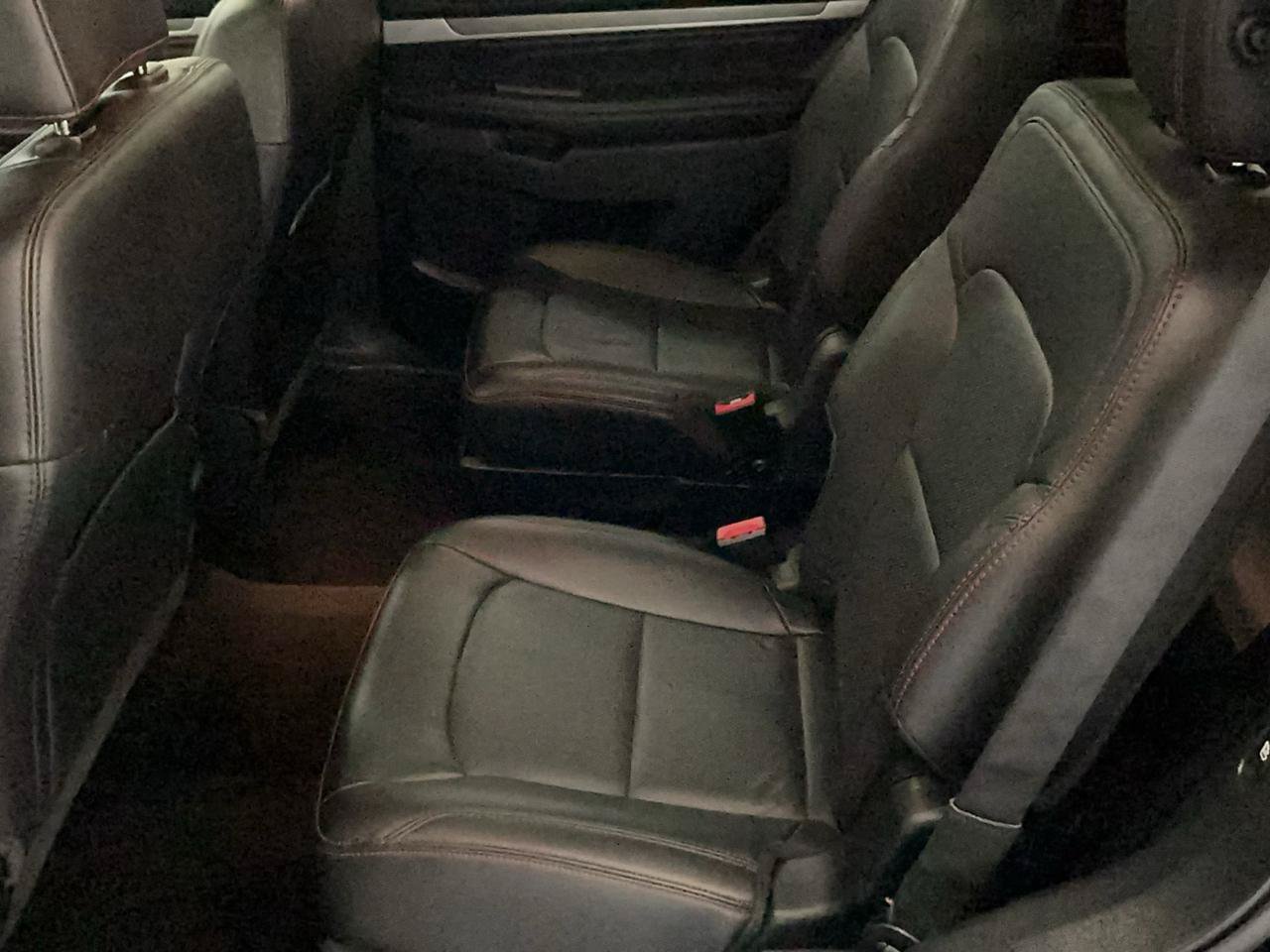 Used 2018 Ford Explorer Sport w/ Equipment Group 401A AWD/4WD image 11
