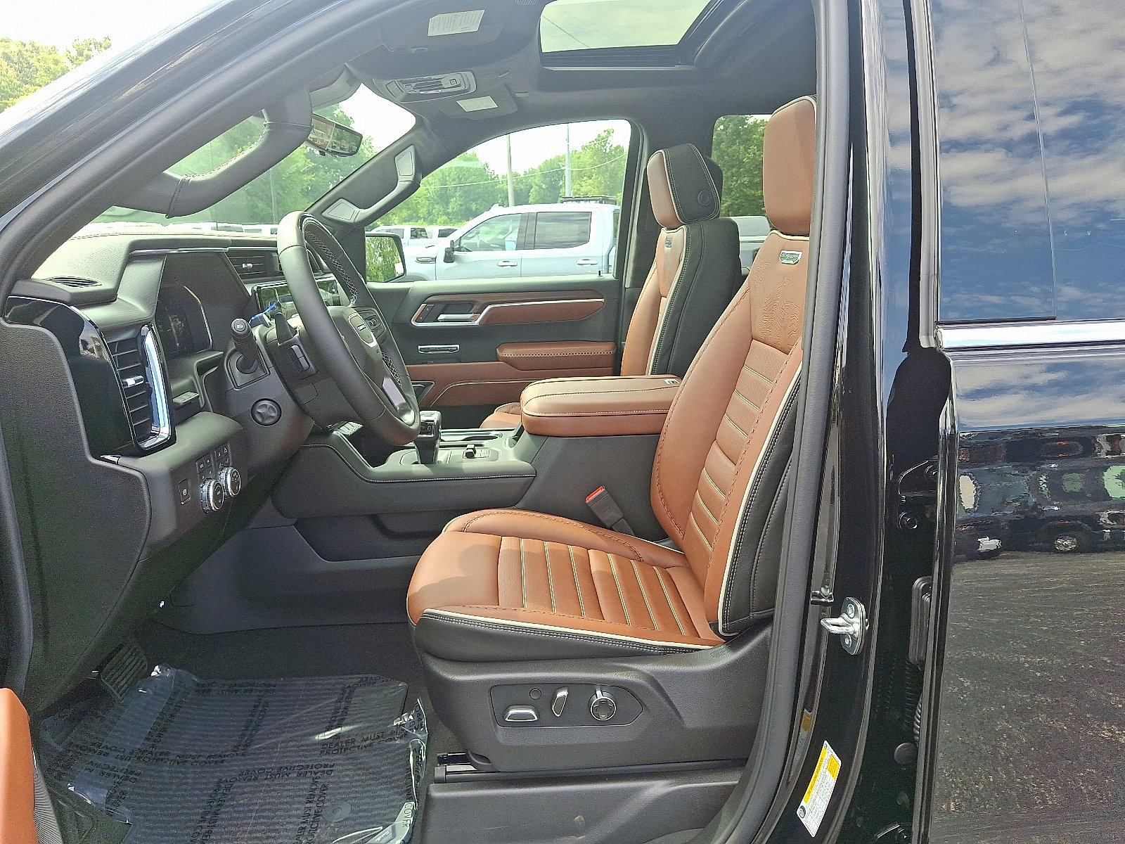 New 2026 GMC Sierra 1500 Denali Ultimate image 12