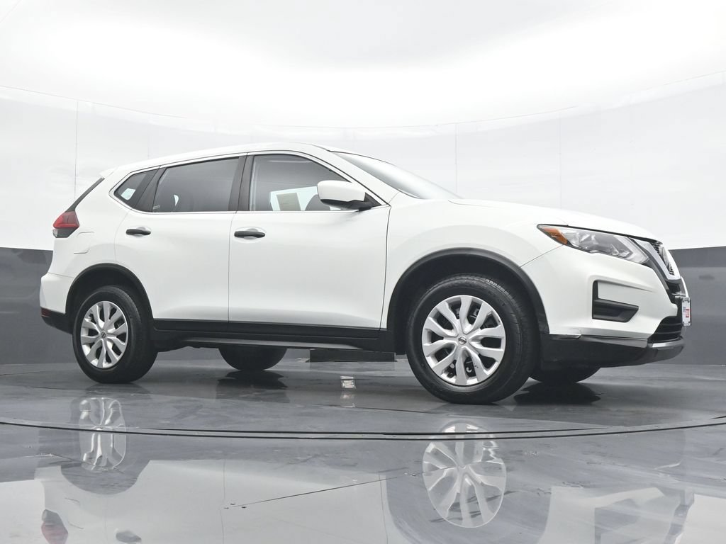 Used 2019 Nissan Rogue S AWD/4WD image 31