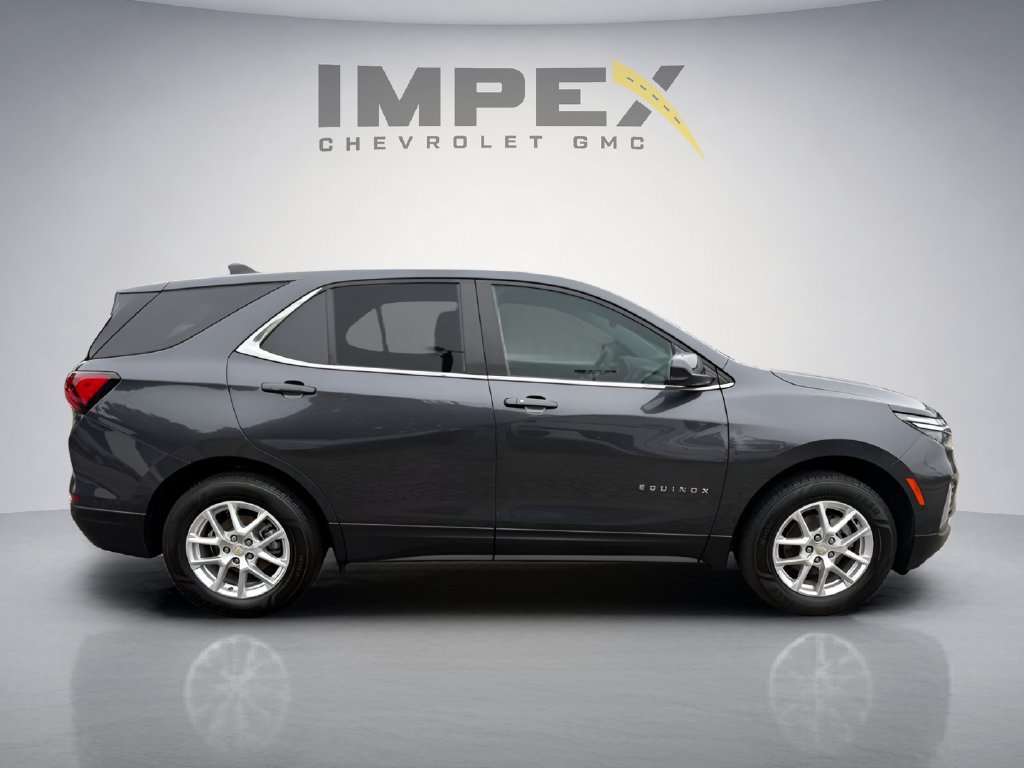 Used 2023 Chevrolet Equinox LT w/ LPO, Floor Liner Package AWD/4WD image 6