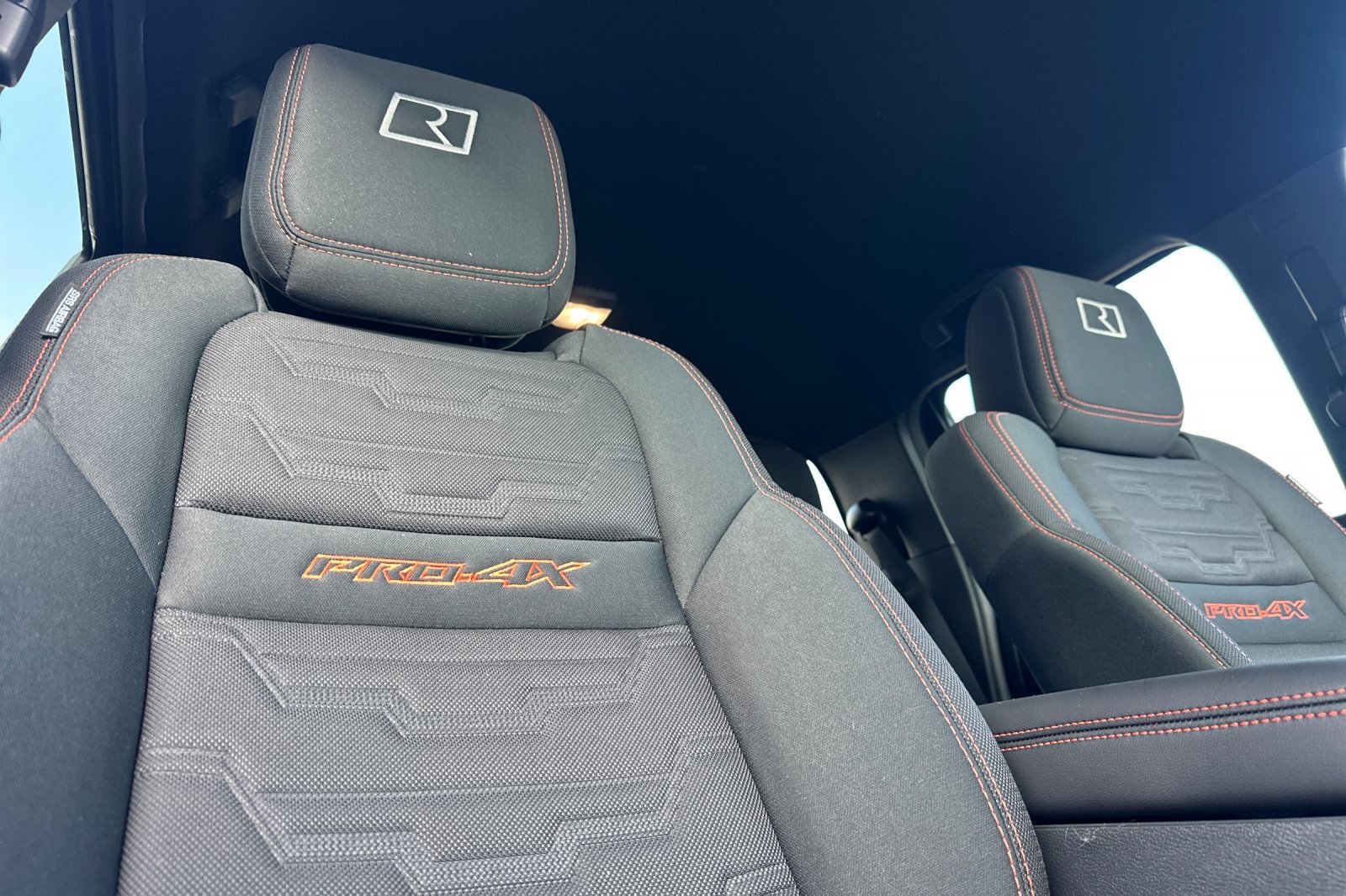 New 2026 Nissan Frontier PRO-4X w/ Pro-4x Convenience Package image 19