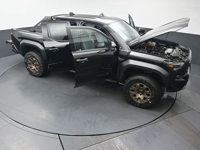 Certified 2025 Toyota Tacoma Trailhunter image 52
