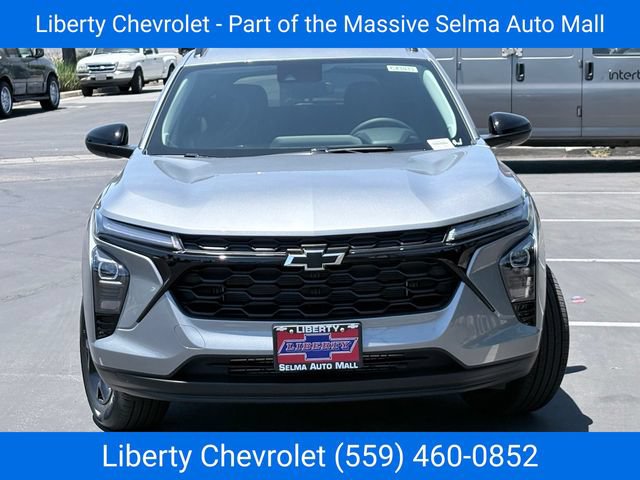 New 2026 Chevrolet Trax LT w/ Driver Confidence Package FWD image 2
