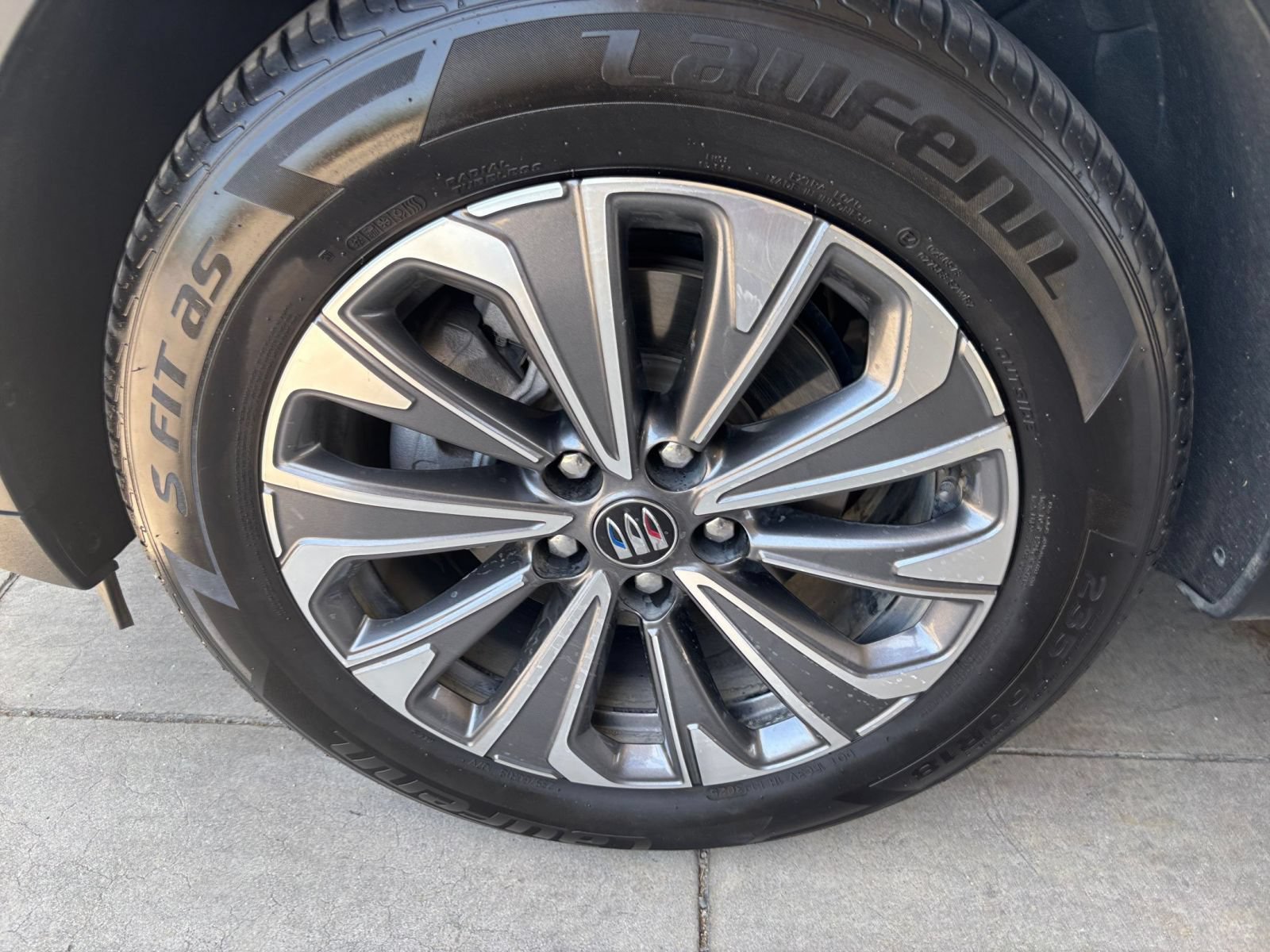 Used 2024 Buick Envision Preferred AWD/4WD image 29