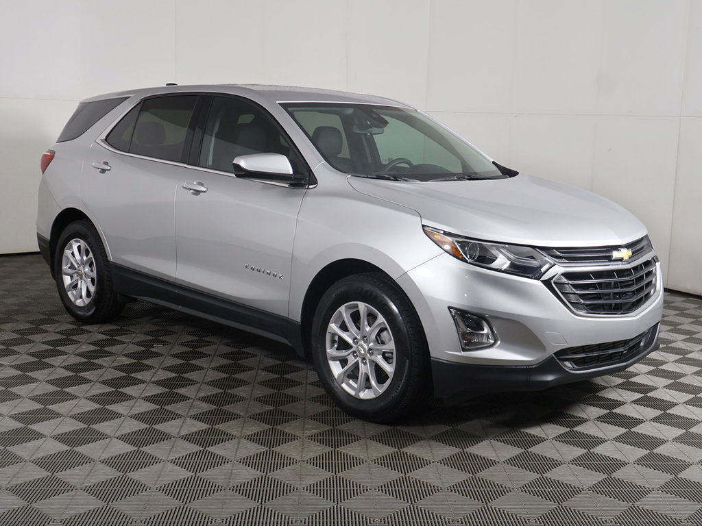 Used 2020 Chevrolet Equinox LT w/ LPO, Cargo Package FWD image 2