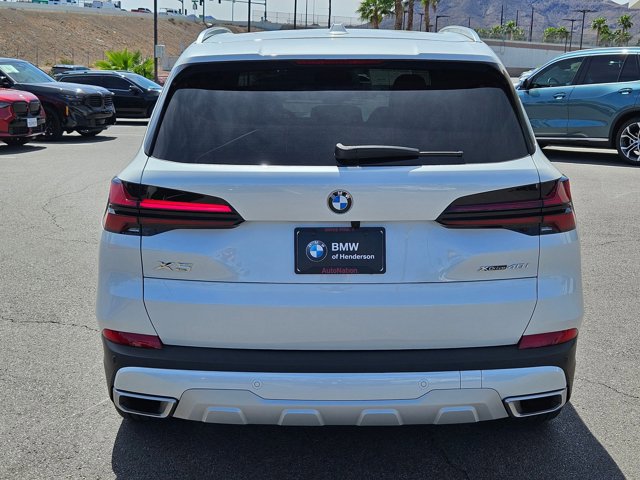Certified 2024 BMW X5 xDrive40i w/ Premium Package AWD/4WD image 7