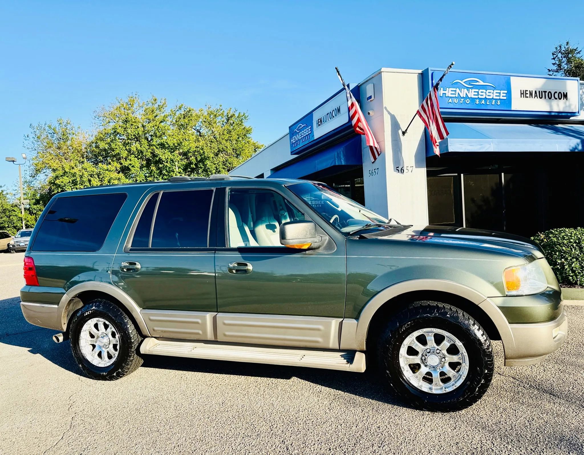 Used 2004 Ford Expedition Eddie Bauer image 7