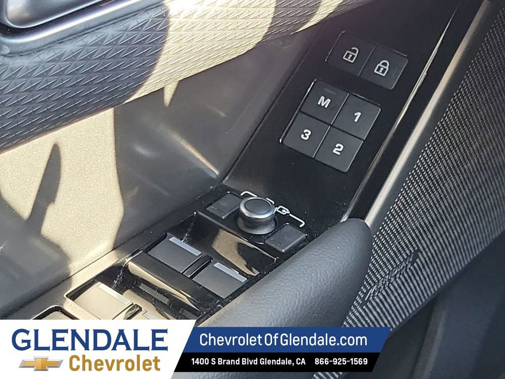 Used 2021 Land Rover Range Rover Velar S image 33