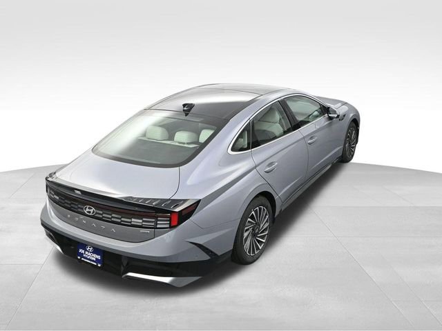 Used 2025 Hyundai Sonata Limited image 30
