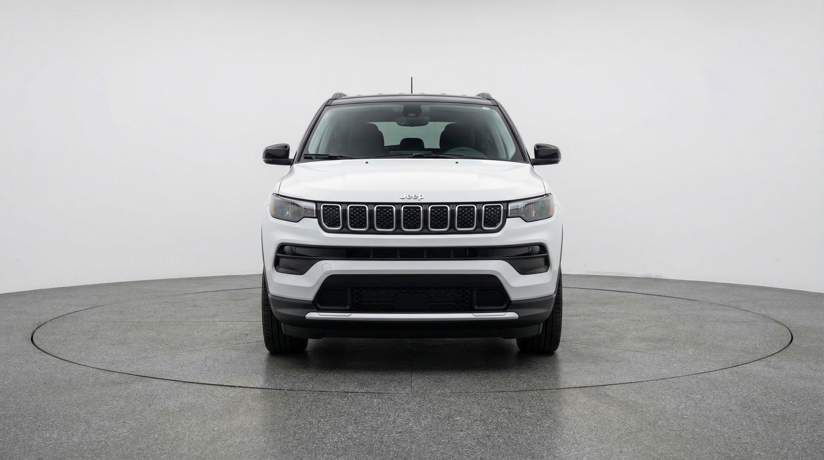 Used 2025 Jeep Compass Limited AWD/4WD image 2