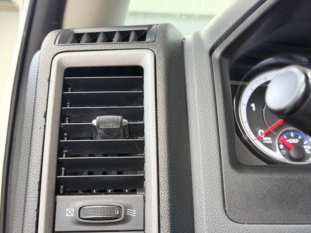 Used 2017 RAM 2500 Tradesman w/ Chrome Appearance Group AWD/4WD image 37
