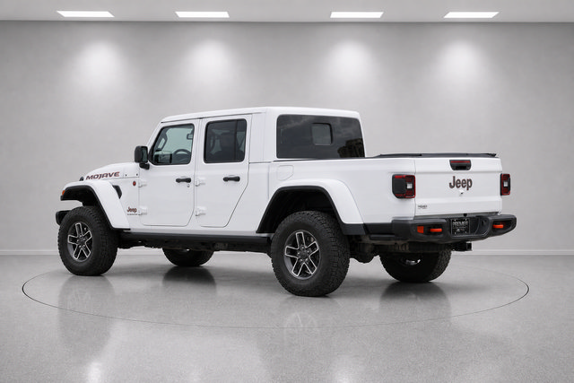 Used 2025 Jeep Gladiator Mojave AWD/4WD image 5