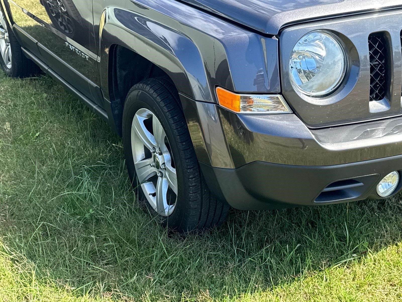 Used 2015 Jeep Patriot Sport w/ Power Value Group AWD/4WD image 10