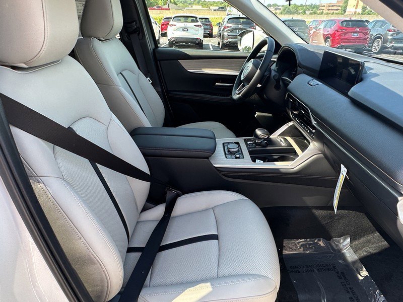 New 2025 MAZDA CX-90 3.3 Turbo w/ Preferred Package image 15