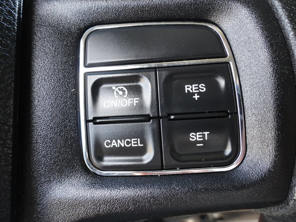 Used 2016 RAM 2500 SLT AWD/4WD image 19