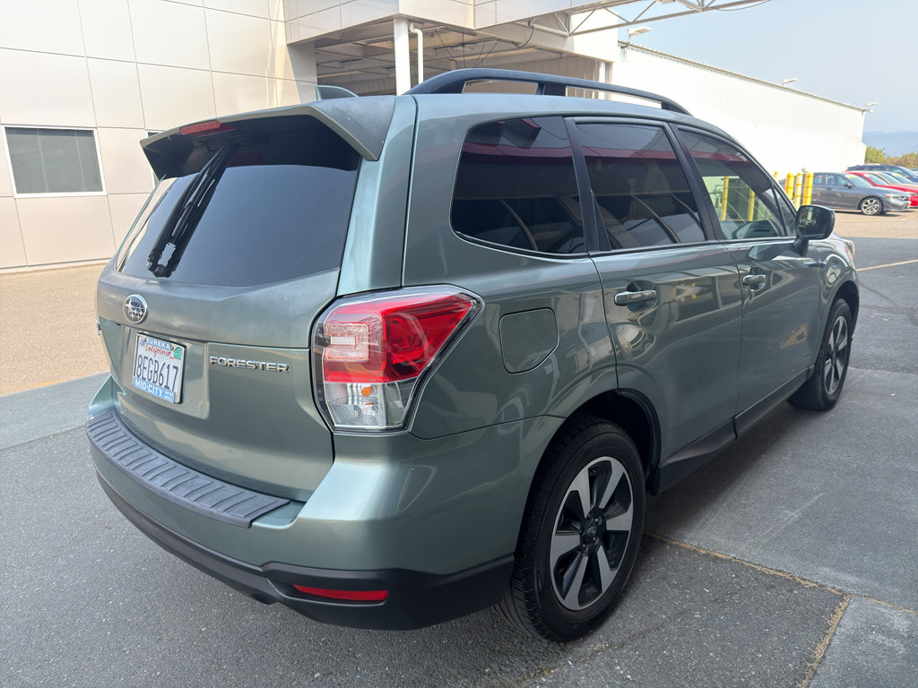 Used 2018 Subaru Forester 2.5i Premium w/ All-Weather Package AWD/4WD image 13