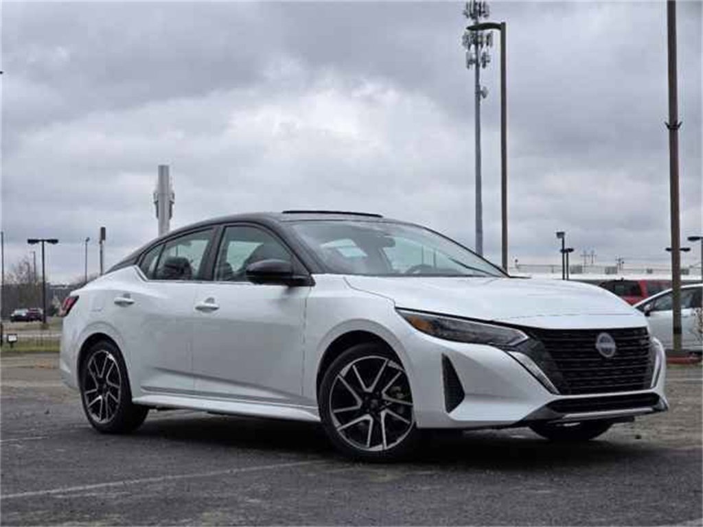 New 2025 Nissan Sentra SR w/ SR Premium Package