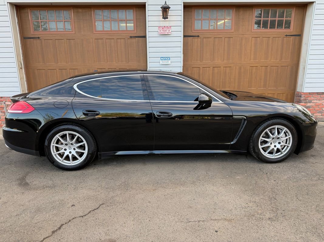 Used 2016 Porsche Panamera 4S AWD/4WD image 2