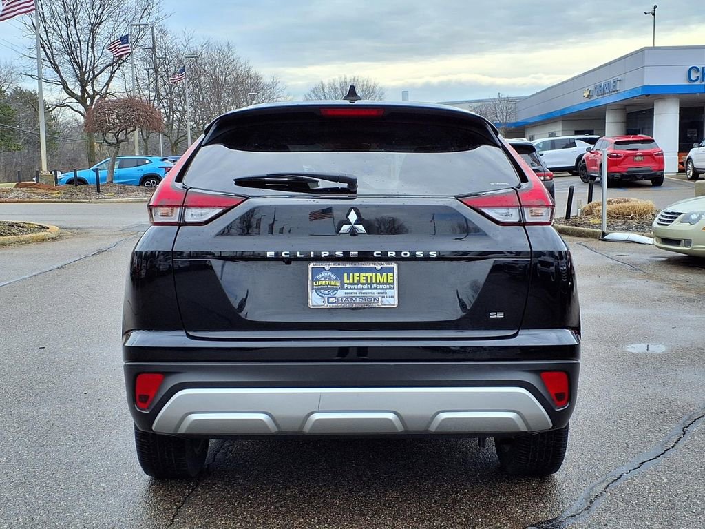 Used 2024 Mitsubishi Eclipse Cross SE image 6