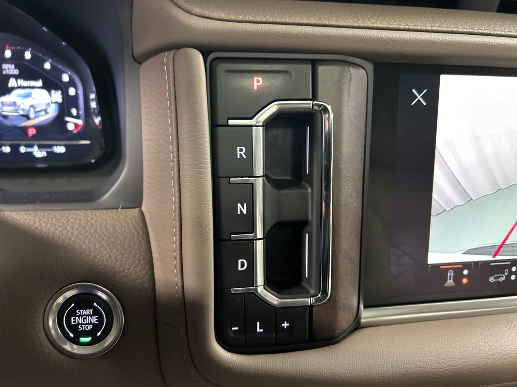 Used 2024 GMC Yukon Denali w/ Advanced Technology Package AWD/4WD image 20
