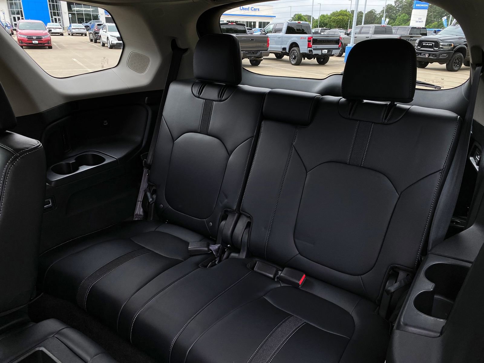 Used 2023 Honda Pilot Touring image 29