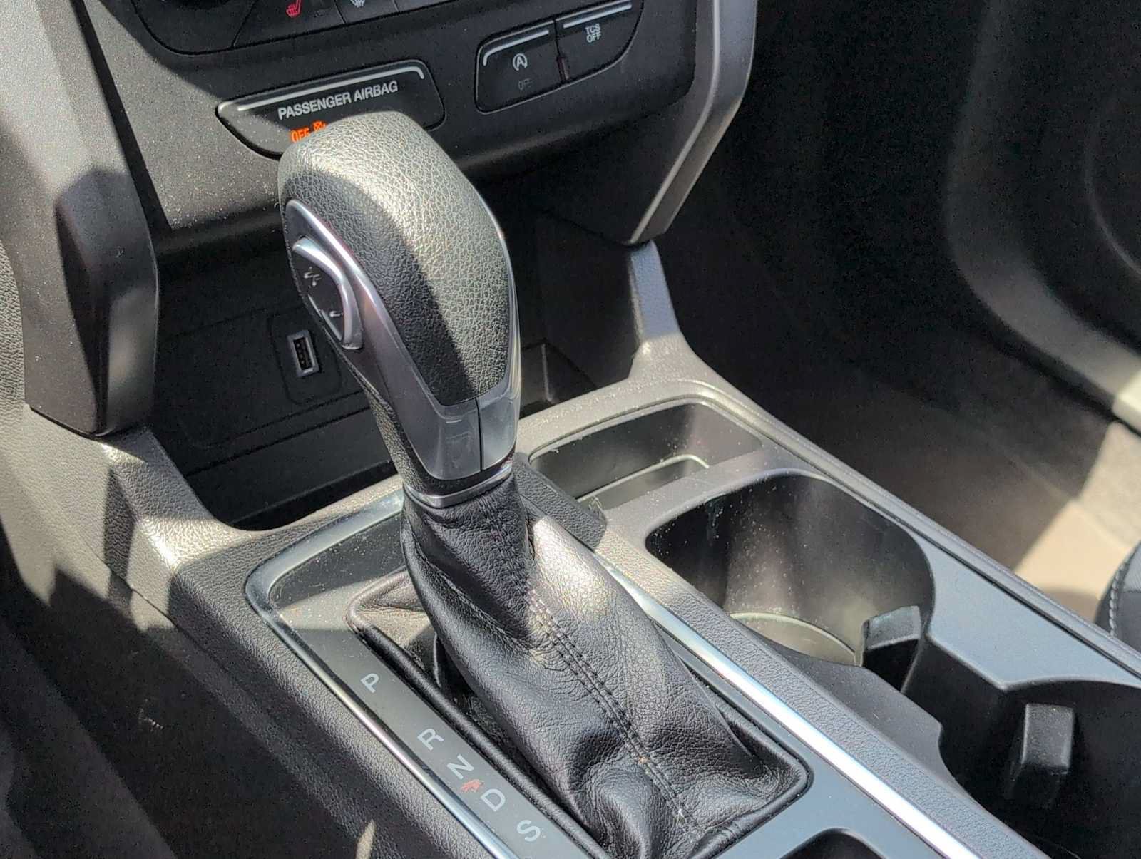 Used 2019 Ford Escape SE FWD image 29