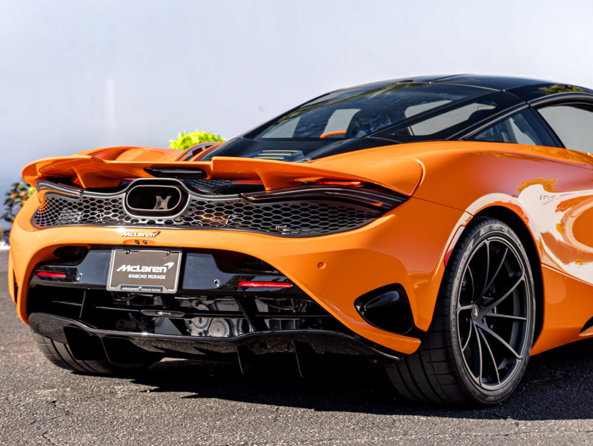 Used 2025 McLaren 750S RWD image 8