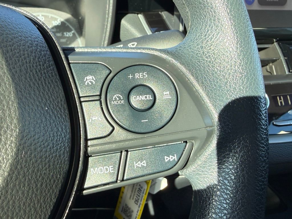 Used 2024 Toyota Corolla LE image 18