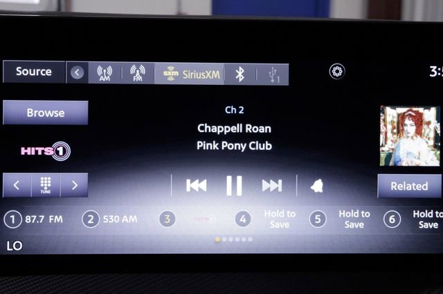 Used 2025 Nissan Kicks SR image 32