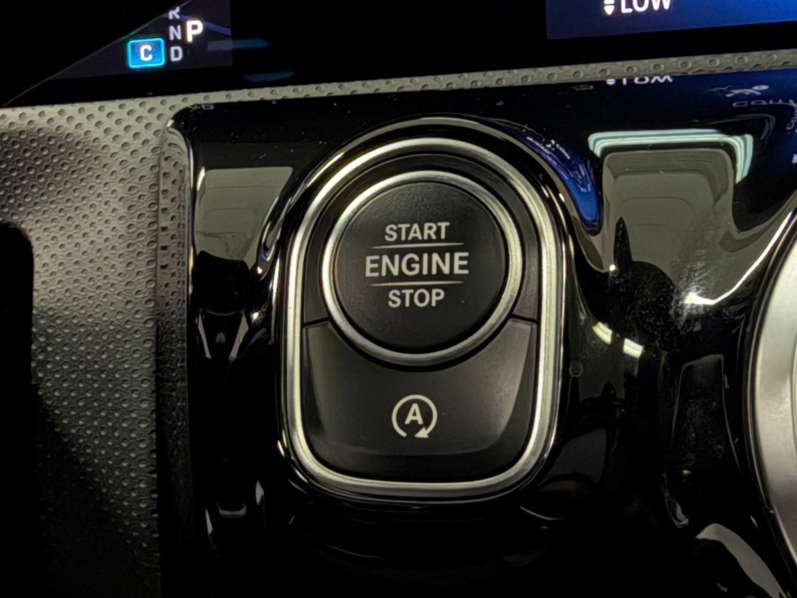 Certified 2025 Mercedes-Benz CLA 35 AMG 4MATIC image 35